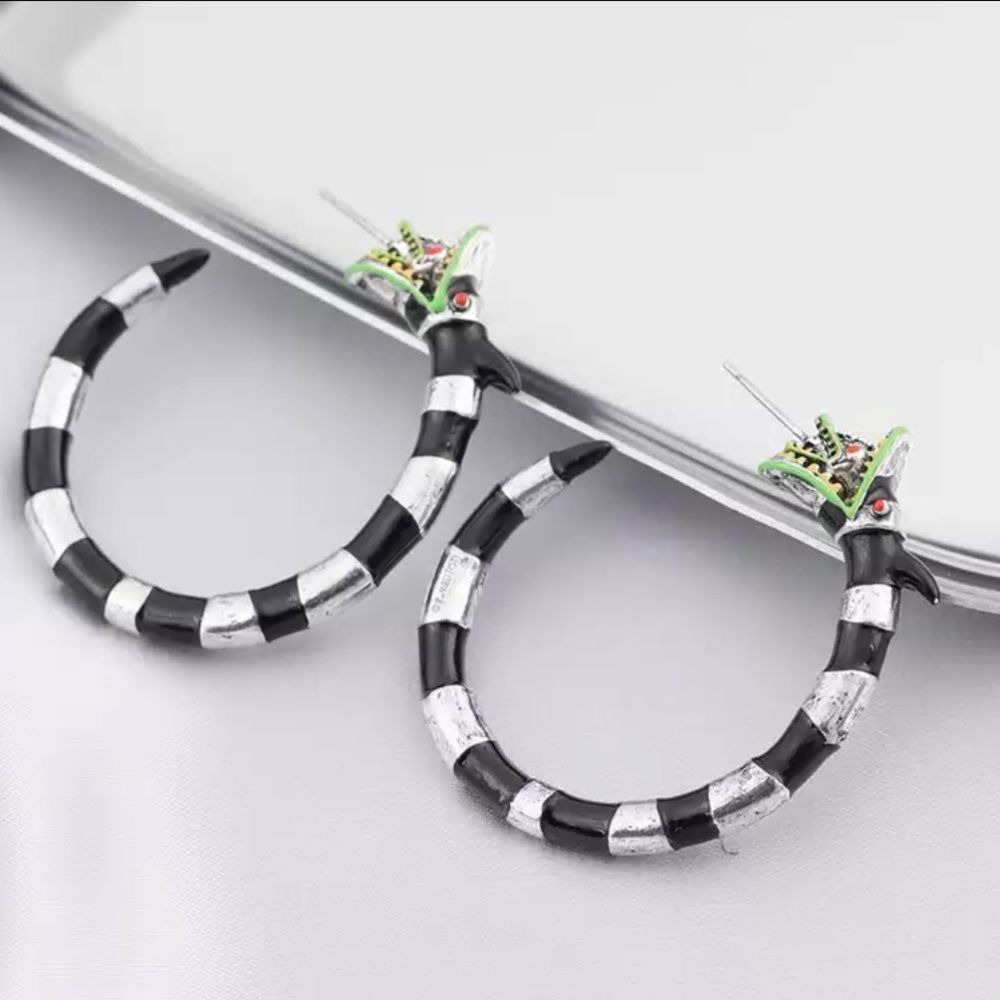 ONE PAIR LEFT! BEETLE JUICE HOOP LOOP FETISH BLACK & WHITE STRIPE SAND WORM 🪱 - Picture 16 of 16